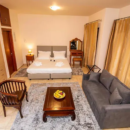 Hotel εσπεριδεσ 3*
